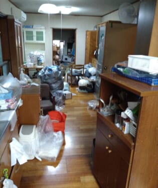 奈良県山辺郡山添村 H様の不用品回収作業前のご自宅の写真